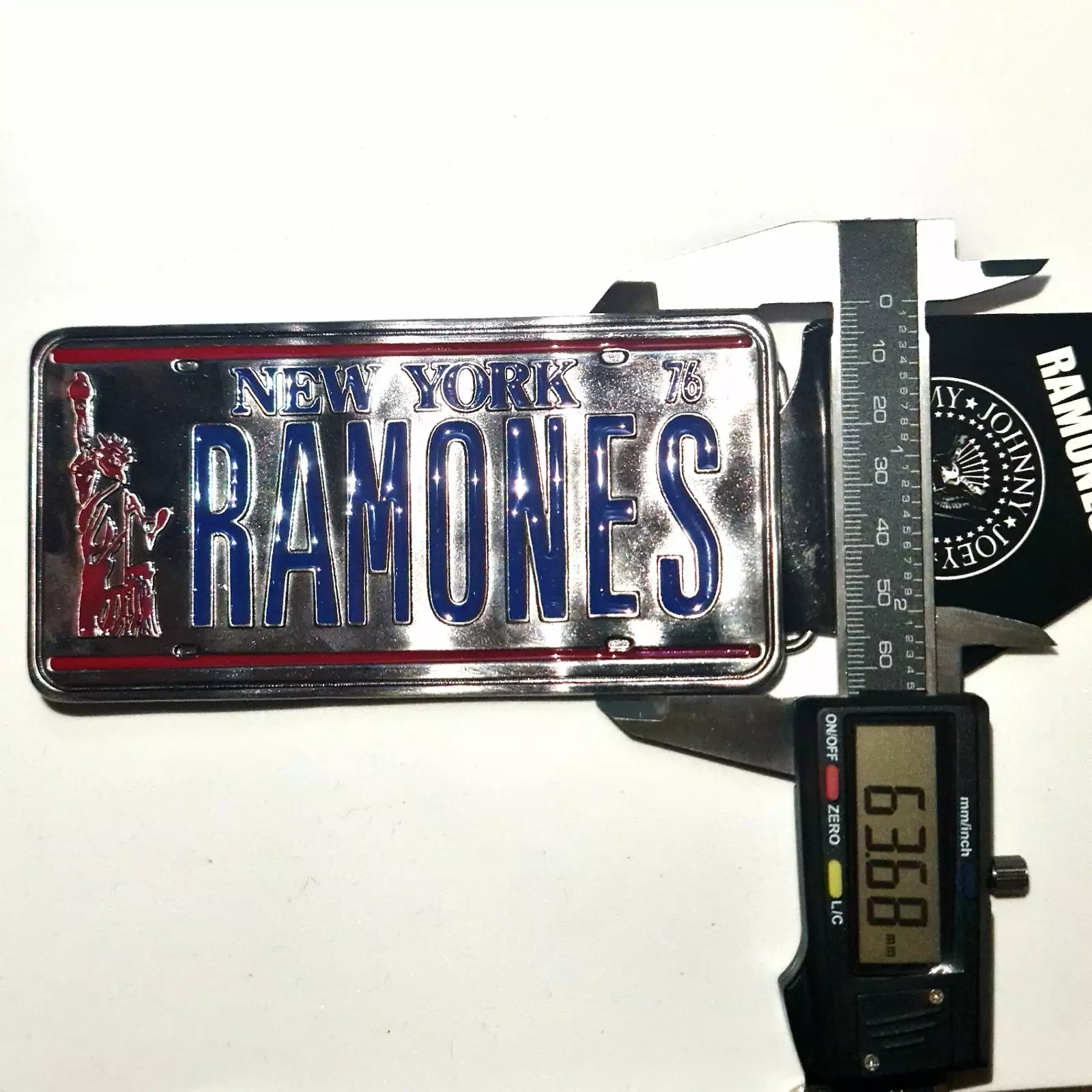 Ramones - Authentic & Rare Official Band Buckle - Image 4